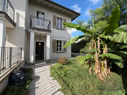 Villa bifamiliare in affitto